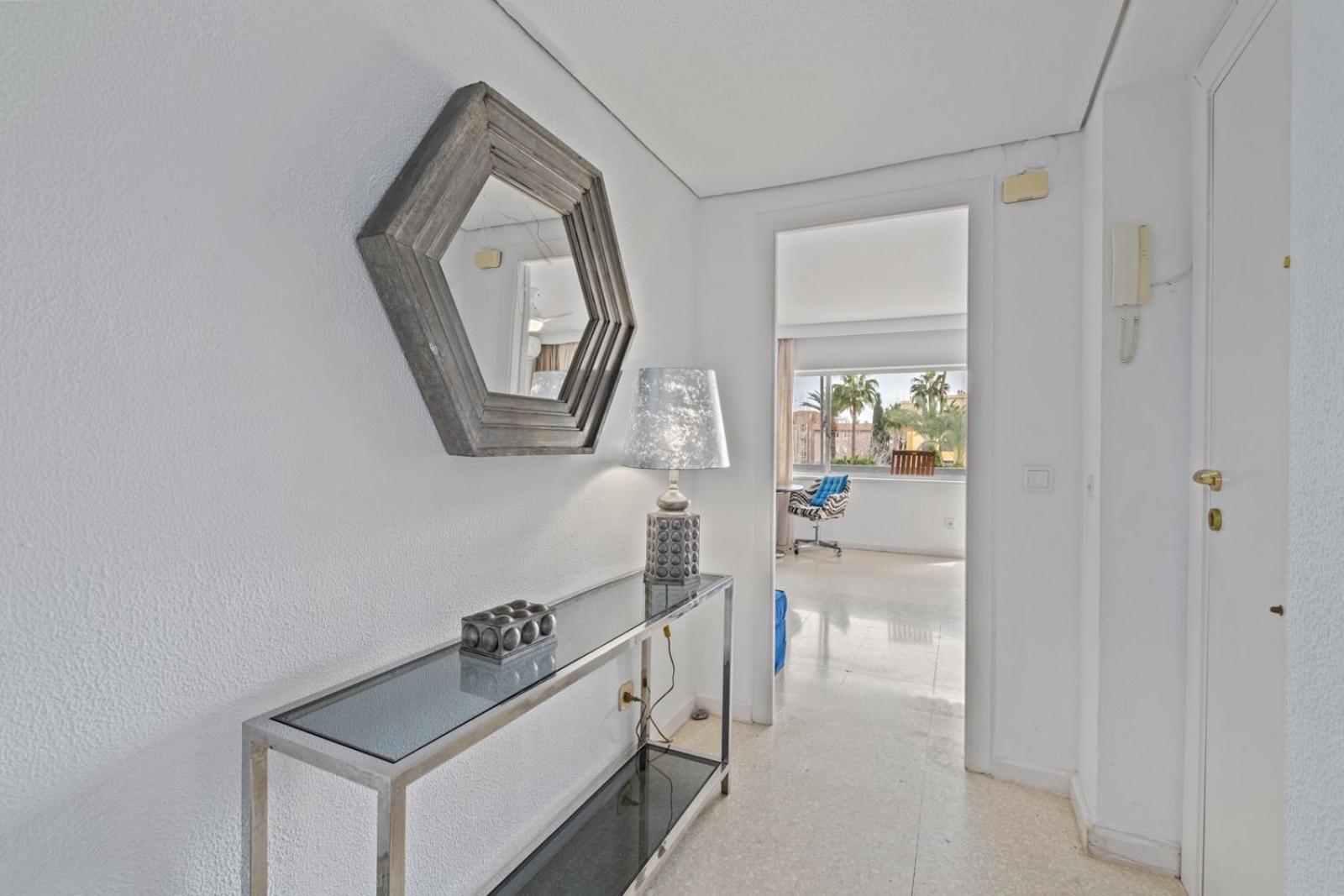 Piso Con 2 Habitaciones, 2 Terrazas Y Piscina Torremolinos Bagian luar foto
