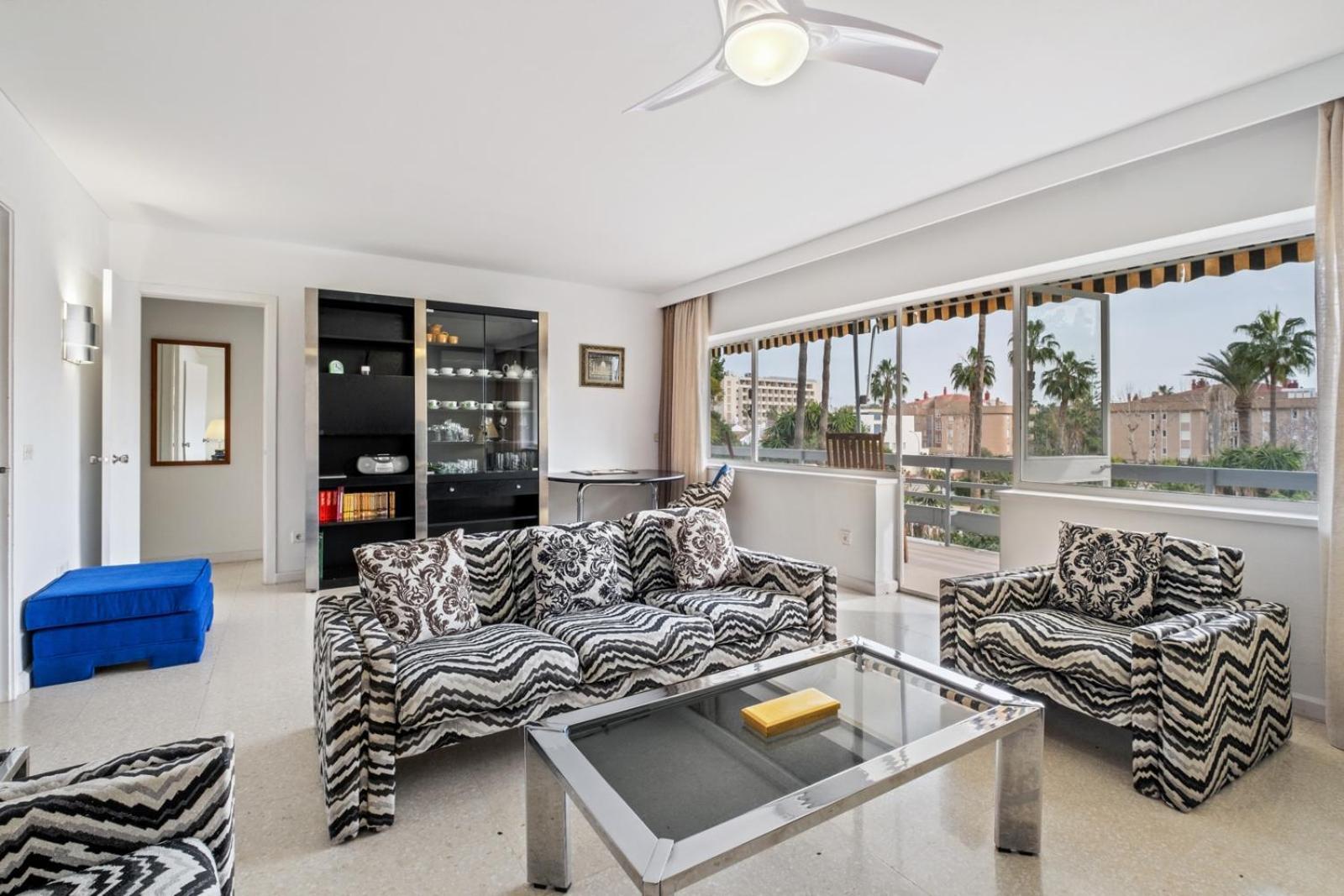 Piso Con 2 Habitaciones, 2 Terrazas Y Piscina Torremolinos Bagian luar foto
