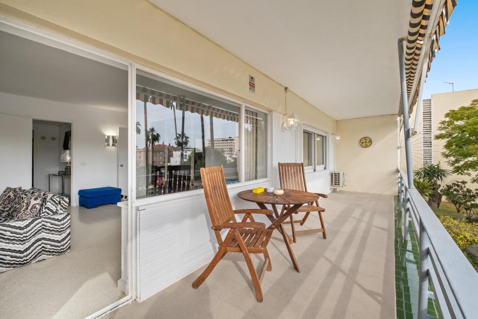 Piso Con 2 Habitaciones, 2 Terrazas Y Piscina Torremolinos Bagian luar foto